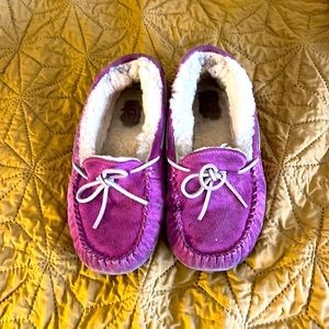 UGG‎ Dakota slippers